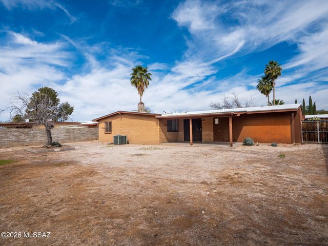 9614 E Burnett Street, Tucson, AZ 85730