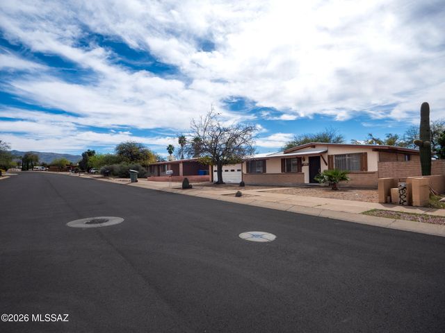 9614 E Burnett Street, Tucson, AZ 85730