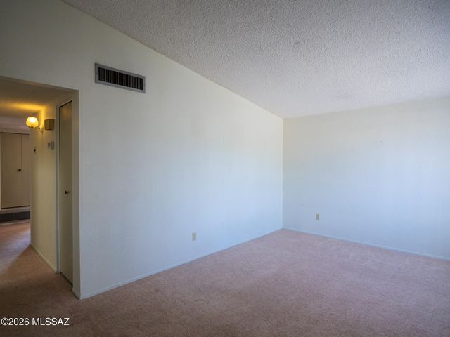 9614 E Burnett Street, Tucson, AZ 85730