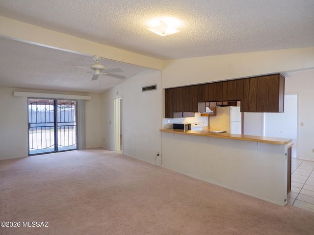 9614 E Burnett Street, Tucson, AZ 85730