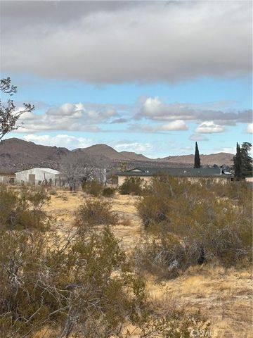 165 E Avenue S, Palmdale, CA 93591