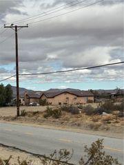 165 E Avenue S, Palmdale, CA 93591