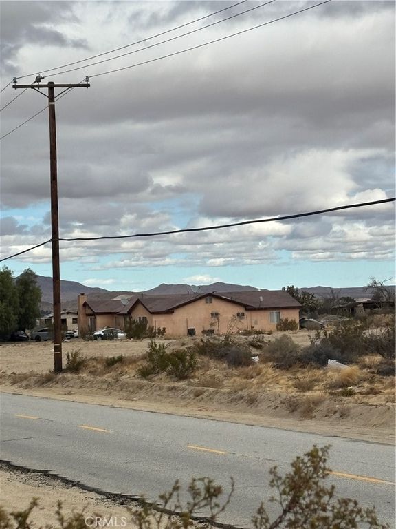 165 E Avenue S, Palmdale, CA 93591