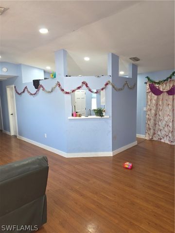 4002 13th ST SW, Lehigh Acres, FL 33976