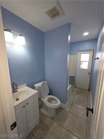 4002 13th ST SW, Lehigh Acres, FL 33976