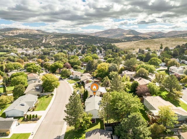 1959 Beth St, Pocatello, ID 83201