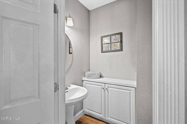 4530 Cam Bay Court, Maumee, OH 43537