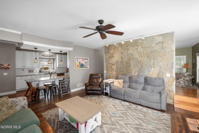 4530 Cam Bay Court, Maumee, OH 43537