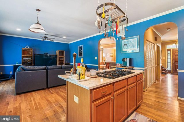 6418 SLIGO MILL RD, Takoma Park, MD 20912