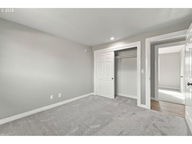 1240 Nw 55TH Loop, Vancouver, WA 98663