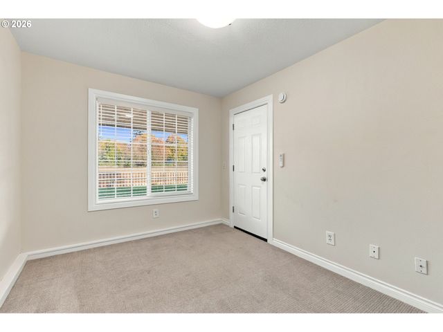 1240 Nw 55TH Loop, Vancouver, WA 98663