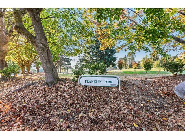 1240 Nw 55TH Loop, Vancouver, WA 98663