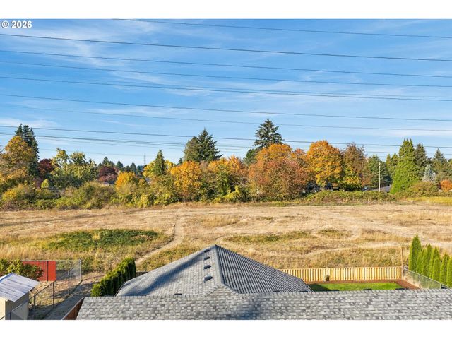 1240 Nw 55TH Loop, Vancouver, WA 98663