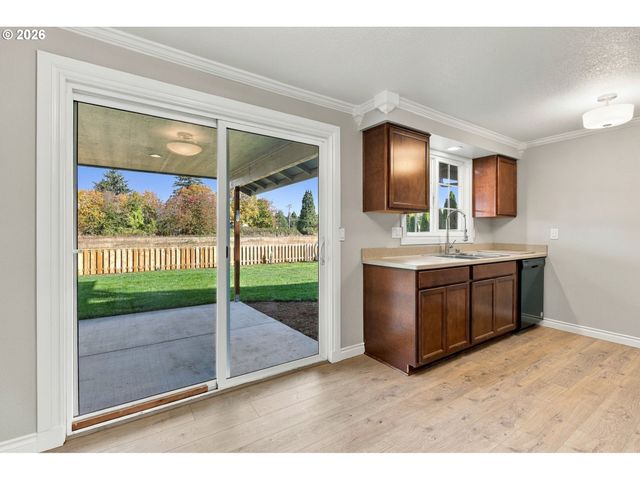 1240 Nw 55TH Loop, Vancouver, WA 98663