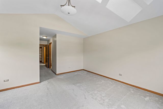 10930 Jodan Drive, Oak Lawn, IL 60453