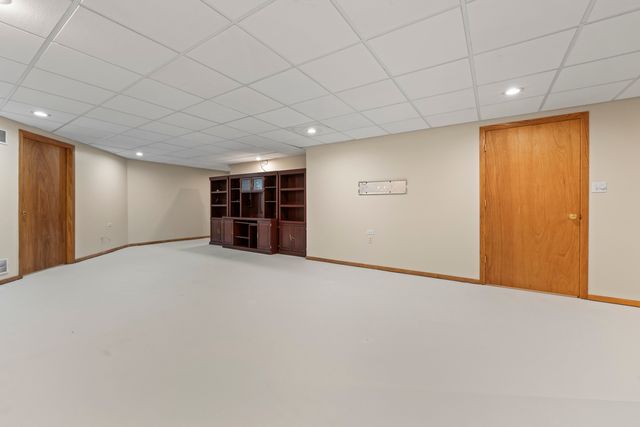 10930 Jodan Drive, Oak Lawn, IL 60453