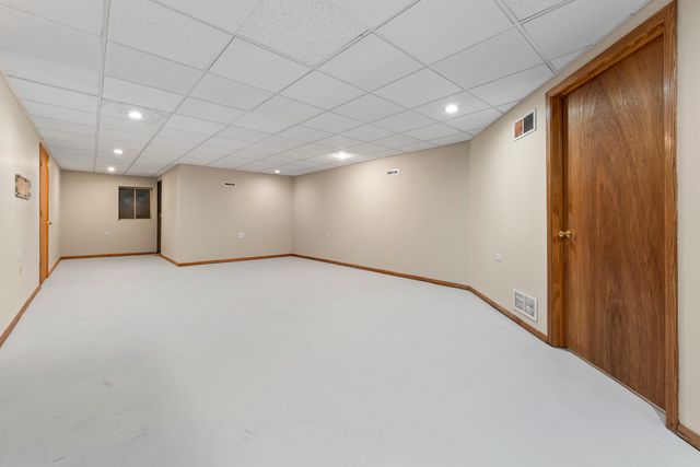 10930 Jodan Drive, Oak Lawn, IL 60453