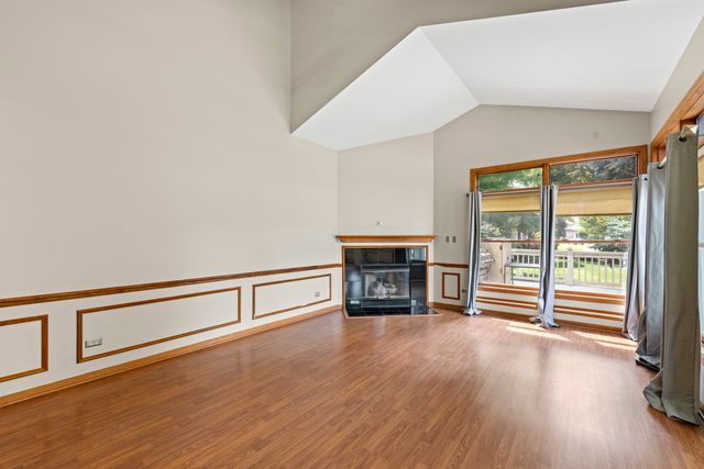 10930 Jodan Drive, Oak Lawn, IL 60453