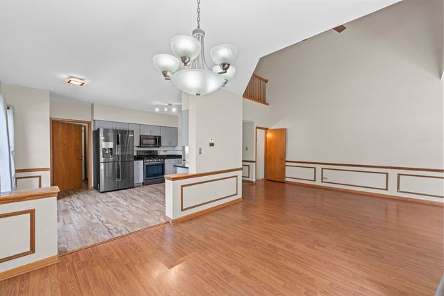 10930 Jodan Drive, Oak Lawn, IL 60453
