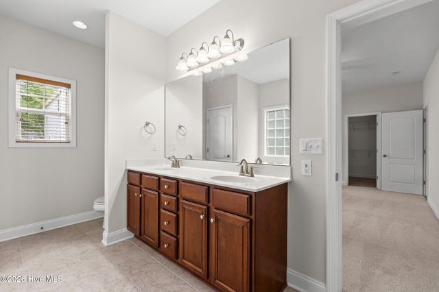 8064 W Highcroft Drive NE, Leland, NC 28451