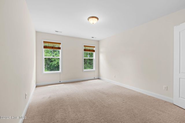 8064 W Highcroft Drive NE, Leland, NC 28451