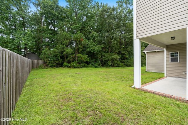 8064 W Highcroft Drive NE, Leland, NC 28451