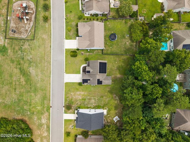 8064 W Highcroft Drive NE, Leland, NC 28451
