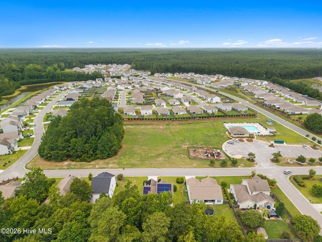 8064 W Highcroft Drive NE, Leland, NC 28451