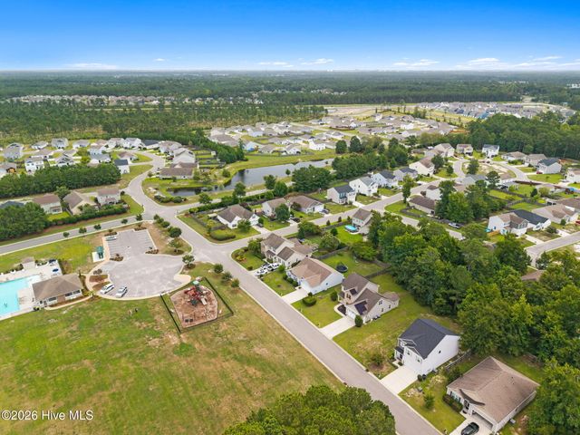 8064 W Highcroft Drive NE, Leland, NC 28451