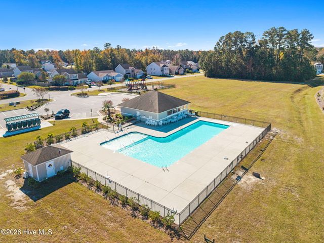 8064 W Highcroft Drive NE, Leland, NC 28451