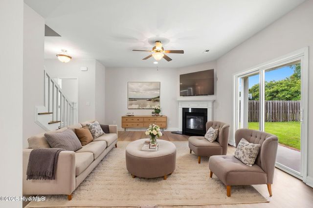 8064 W Highcroft Drive NE, Leland, NC 28451