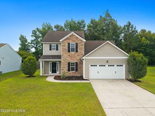 8064 W Highcroft Drive NE, Leland, NC 28451