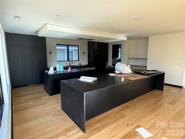 620 Cross Trail Drive, Charlotte, NC 28204