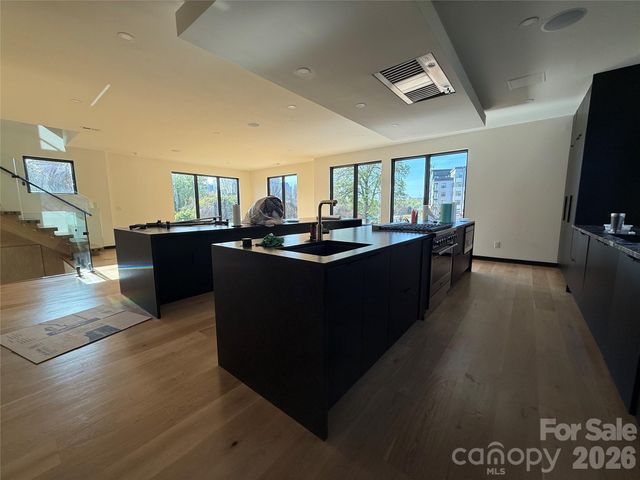 620 Cross Trail Drive, Charlotte, NC 28204