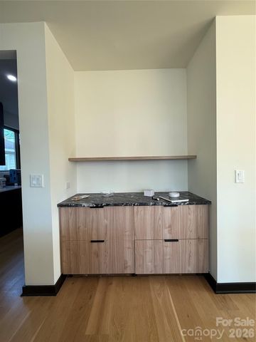 620 Cross Trail Drive, Charlotte, NC 28204