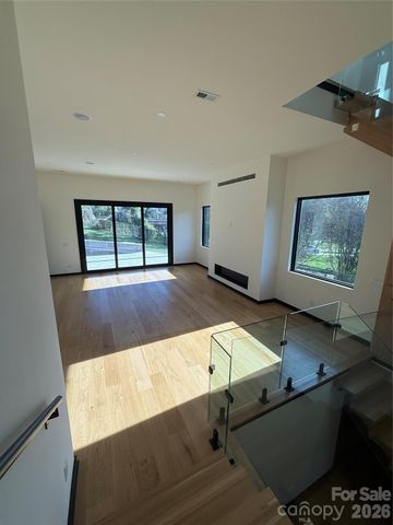 620 Cross Trail Drive, Charlotte, NC 28204