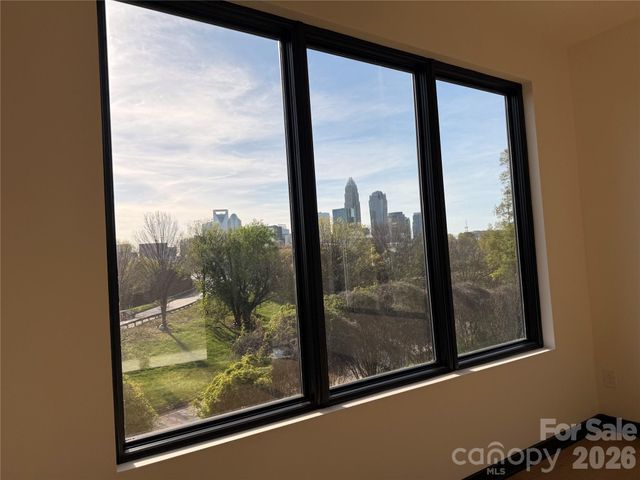 620 Cross Trail Drive, Charlotte, NC 28204