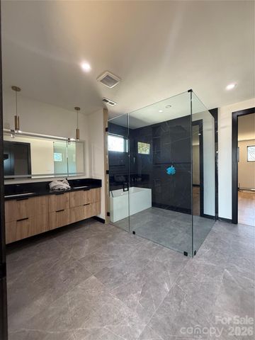 620 Cross Trail Drive, Charlotte, NC 28204