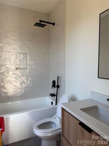 620 Cross Trail Drive, Charlotte, NC 28204