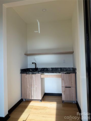 620 Cross Trail Drive, Charlotte, NC 28204