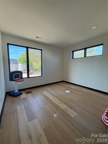 620 Cross Trail Drive, Charlotte, NC 28204