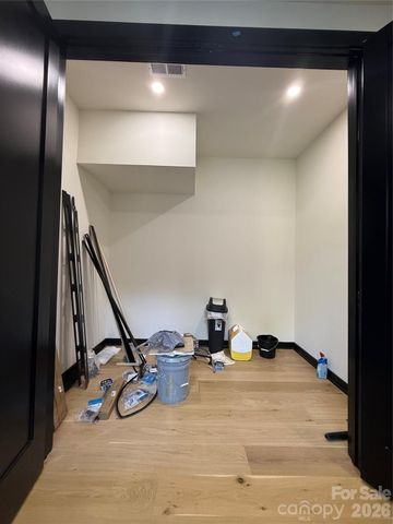 620 Cross Trail Drive, Charlotte, NC 28204