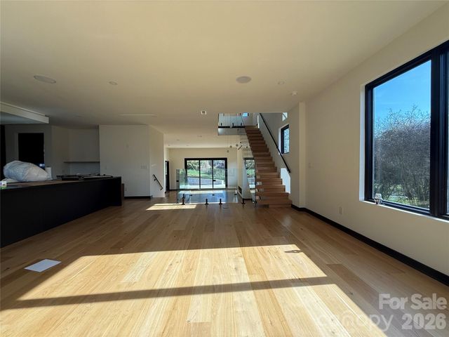 620 Cross Trail Drive, Charlotte, NC 28204