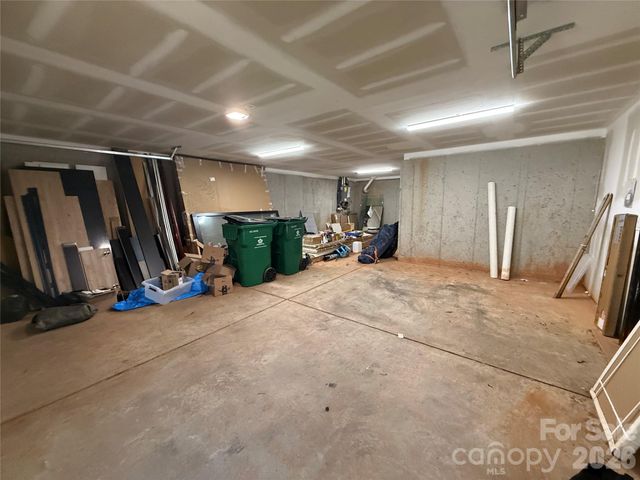 620 Cross Trail Drive, Charlotte, NC 28204