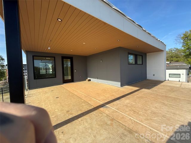 620 Cross Trail Drive, Charlotte, NC 28204