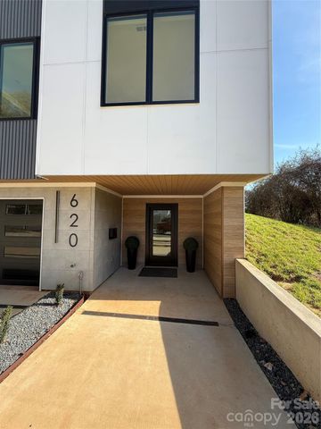 620 Cross Trail Drive, Charlotte, NC 28204