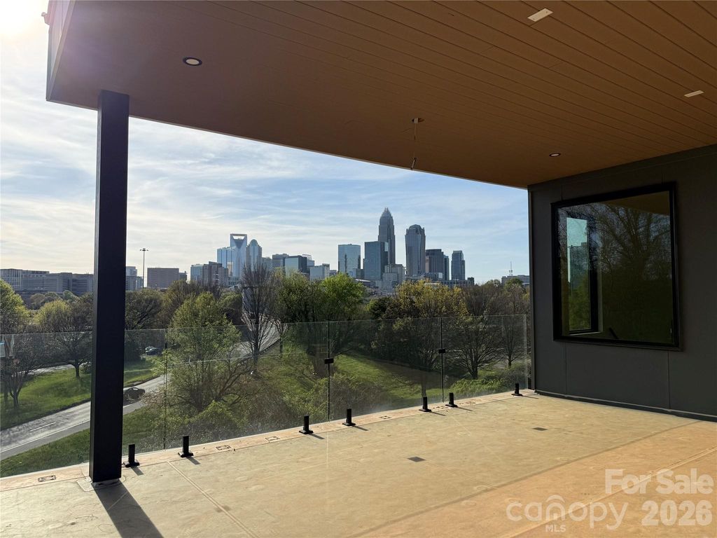 620 Cross Trail Drive, Charlotte, NC 28204