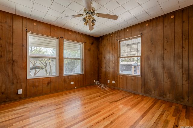 450 Westminster, San Antonio, TX 78228