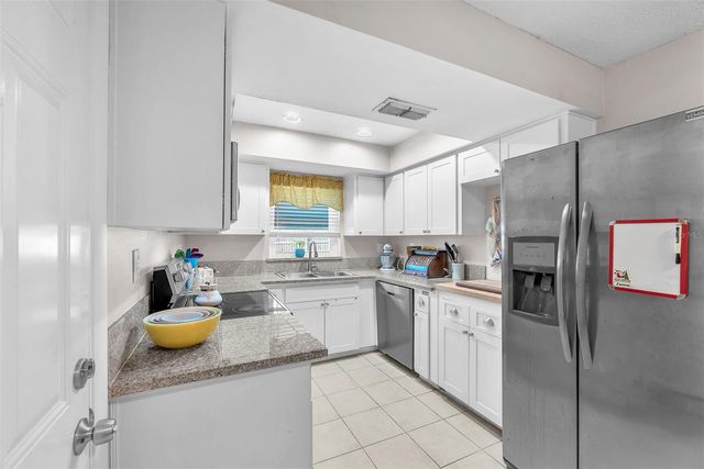 4116 HELENE DRIVE, Valrico, FL 33594