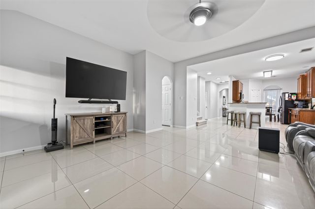 4492 Gran Canary Drive, League City, TX 77573